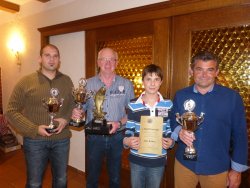 Die Sieger der Hegefischen 2013 des ASV Daxberg mit Jugendsieger